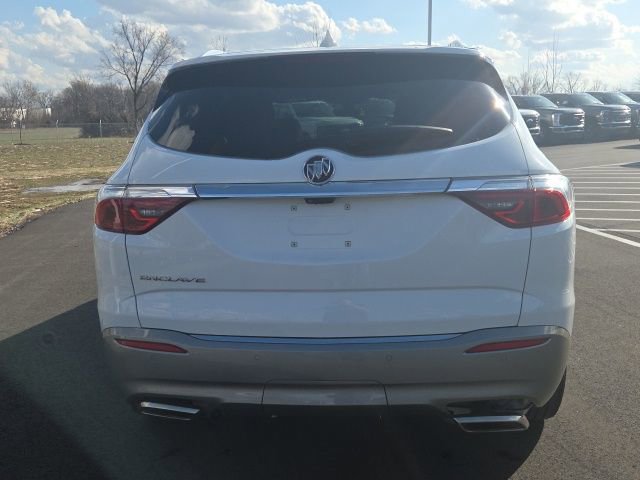 Used 2024 Buick Enclave Premium image 9