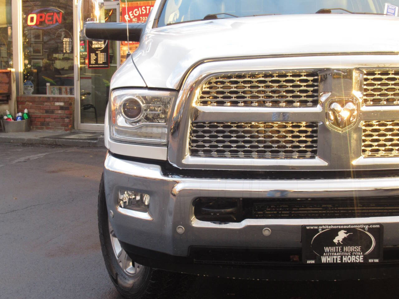 Used 2016 RAM 3500 Laramie image 3