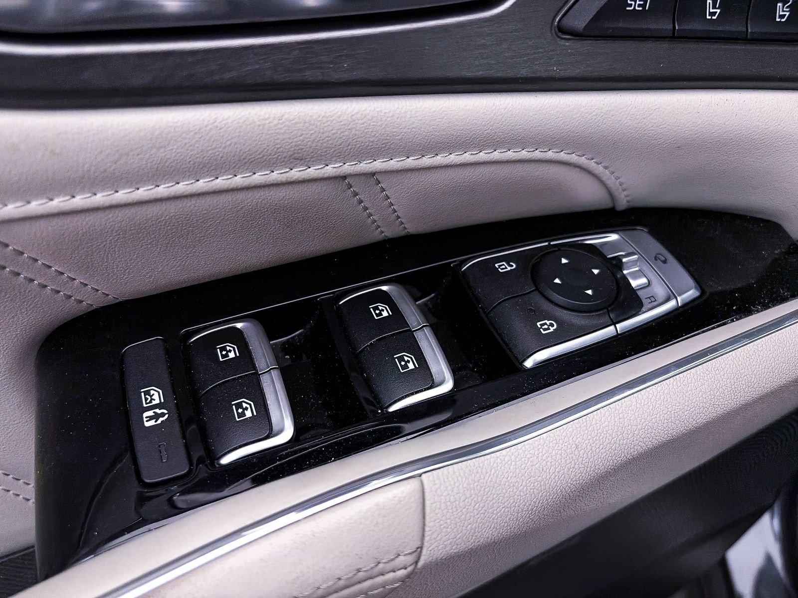 Used 2023 Kia Sorento SX Prestige w/ Panoramic Sunroof Package AWD/4WD image 19