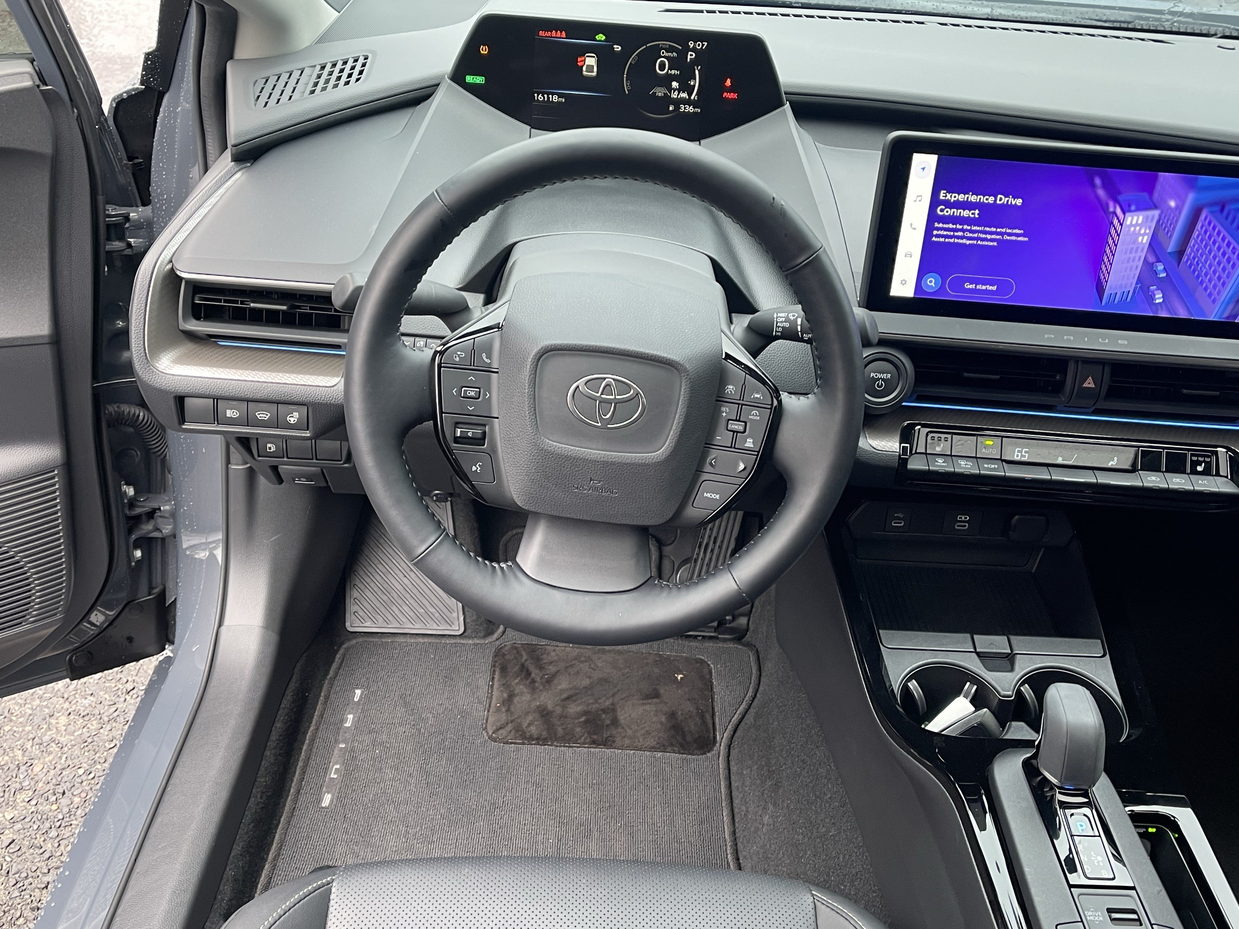 Certified 2024 Toyota Prius XLE FWD image 14