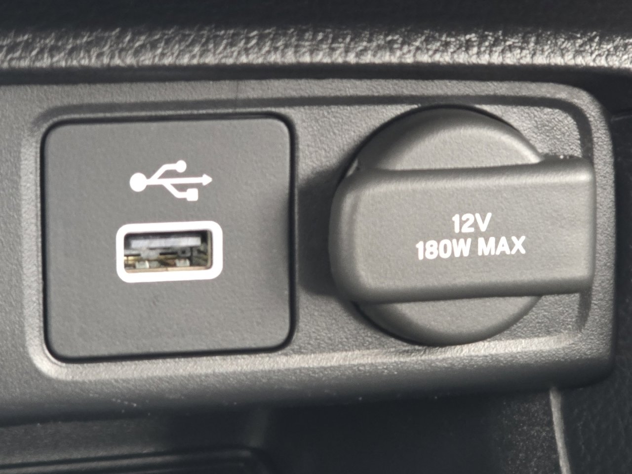 Used 2024 Honda Civic EX-L image 10