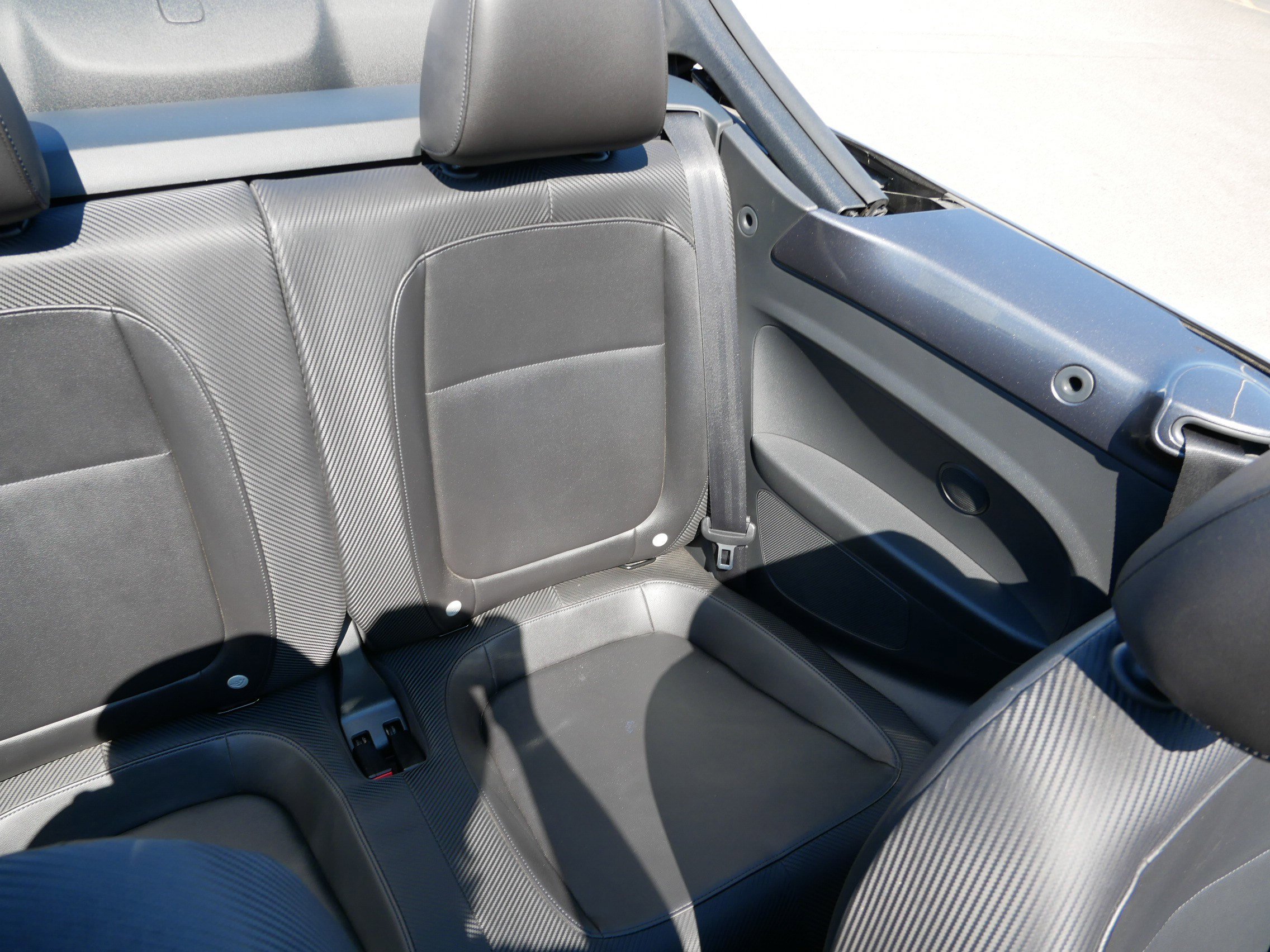 Used 2013 Volkswagen Beetle TDI image 15