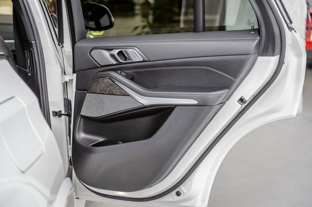 Used 2020 BMW X5 sDrive40i w/ M Sport Package image 55