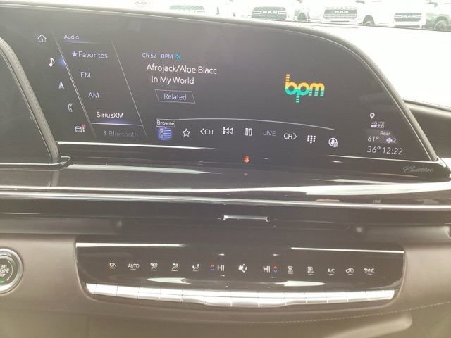 Used 2023 Cadillac Escalade ESV Sport Platinum w/ LPO, ONYX Package image 28