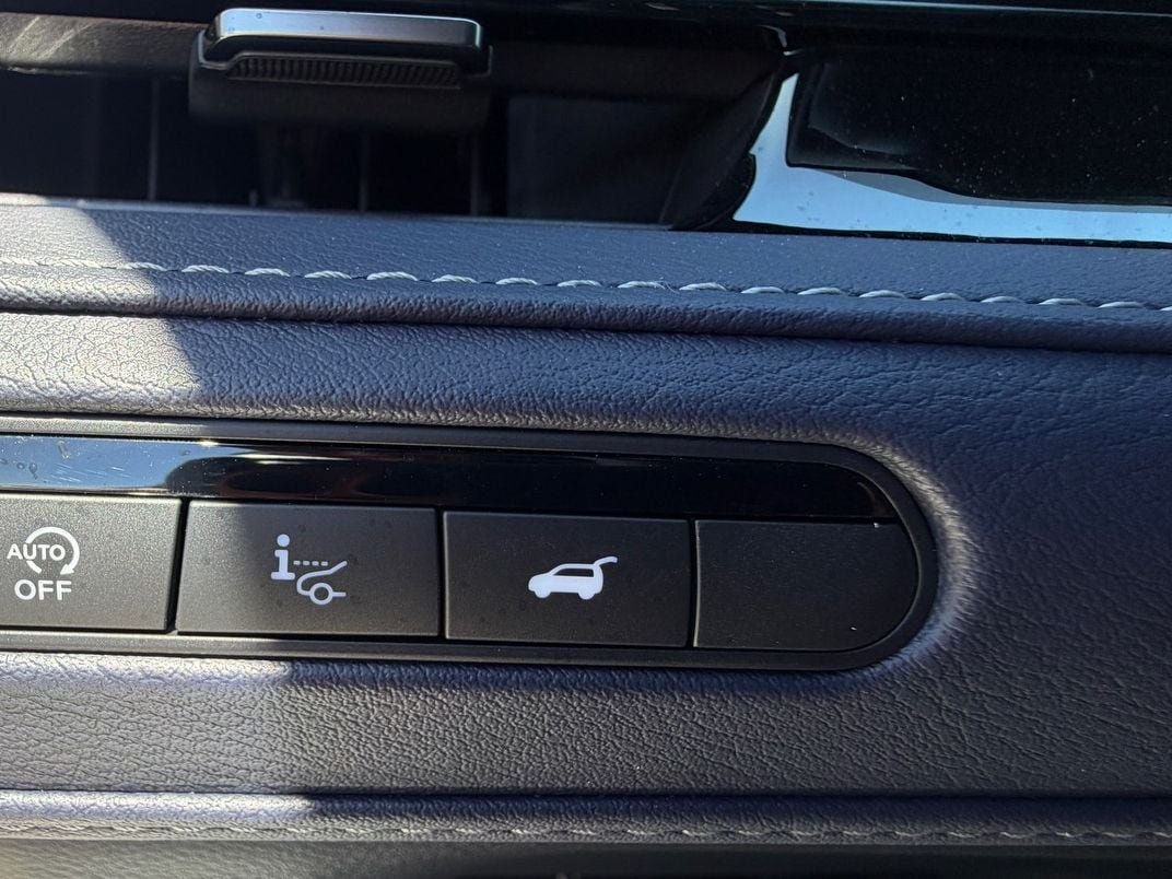 New 2027 INFINITI QX80 Sensory w/ Sport Exterior Package AWD/4WD image 15