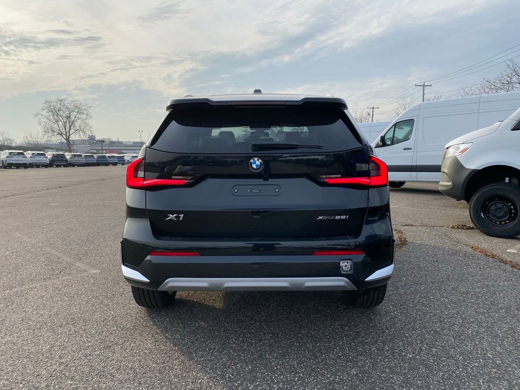 New 2026 BMW X1 xDrive28i image 3