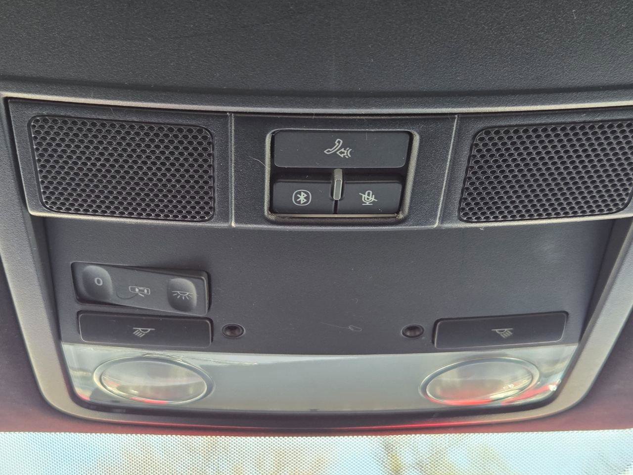 Used 2012 Volkswagen Beetle 2.0T image 21