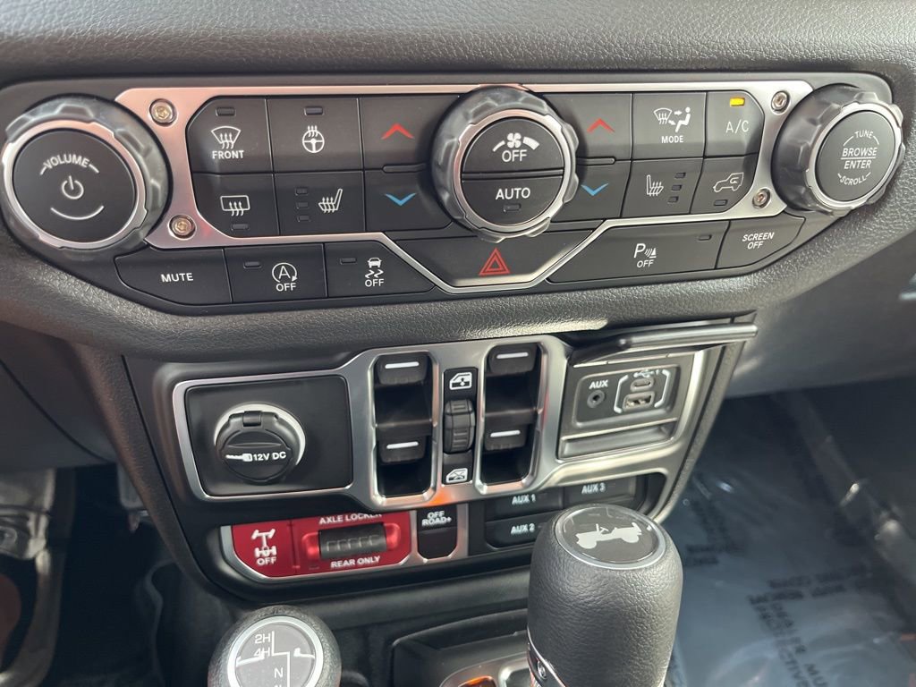 New 2025 Jeep Wrangler Willys image 18