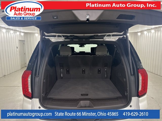 Used 2023 GMC Yukon XL SLT image 53
