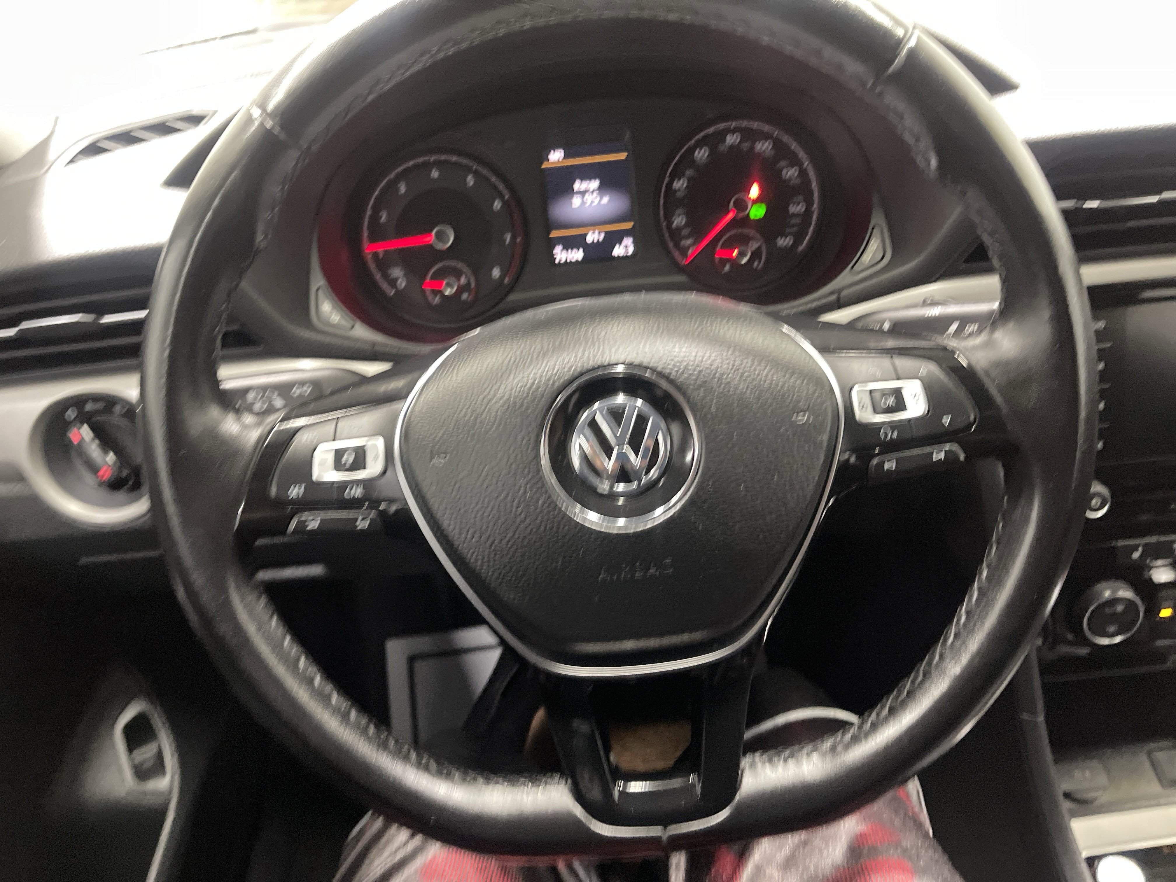 Used 2020 Volkswagen Passat 2.0T SE image 29