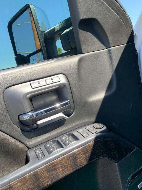 Used 2016 GMC Sierra 3500 Denali w/ Duramax Plus Package AWD/4WD image 21