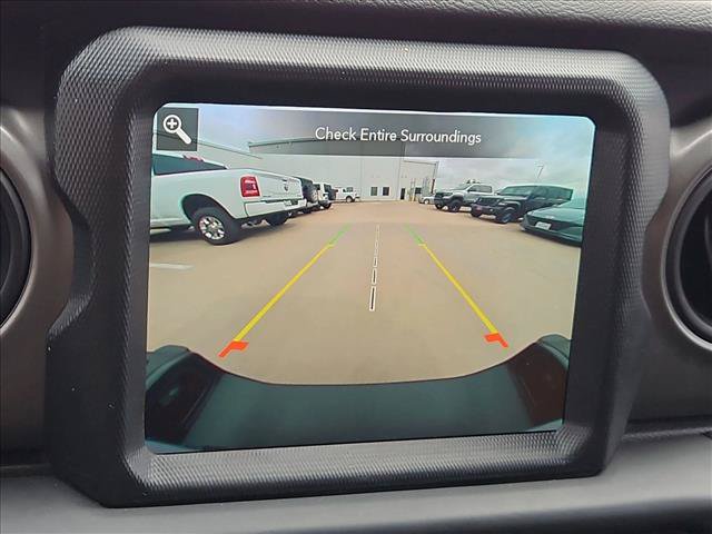 Used 2023 Jeep Gladiator Sport AWD/4WD image 13