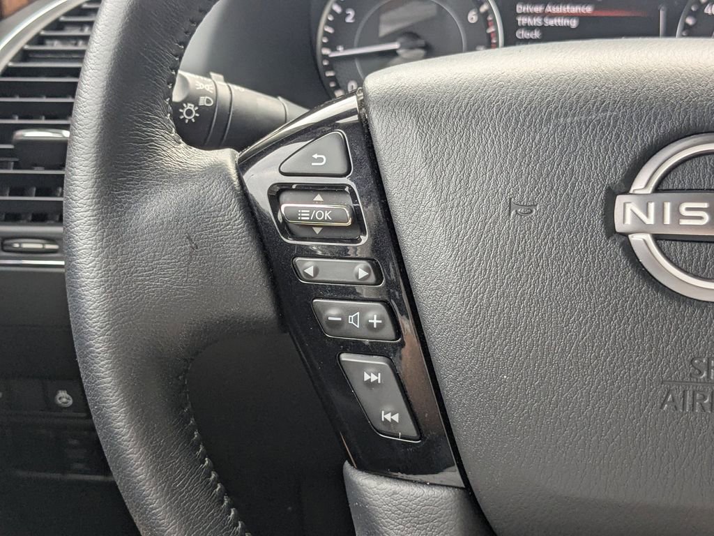 Used 2024 Nissan Armada SL w/ Captain's Chairs Package image 29