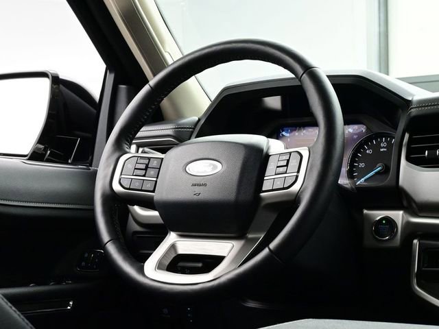 Used 2024 Ford Expedition Max XLT image 20
