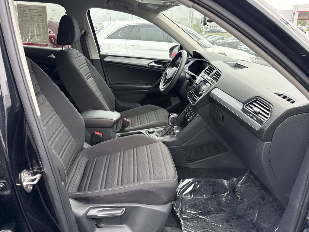 Used 2022 Volkswagen Tiguan S AWD/4WD image 31