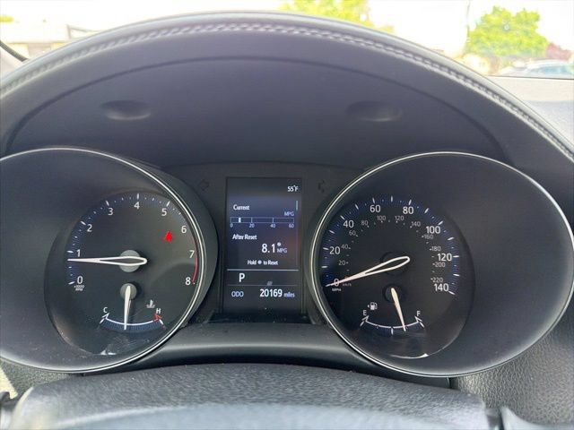 Used 2019 Toyota C-HR LE FWD image 22