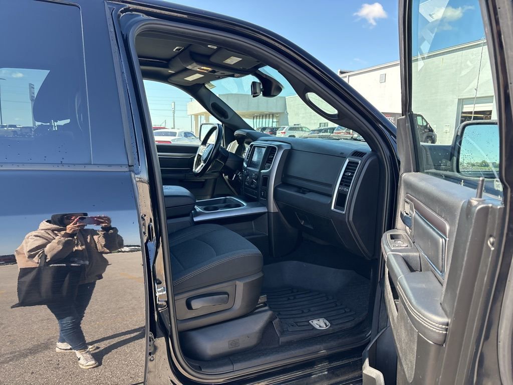 Used 2021 RAM 1500 Classic Warlock AWD/4WD image 19