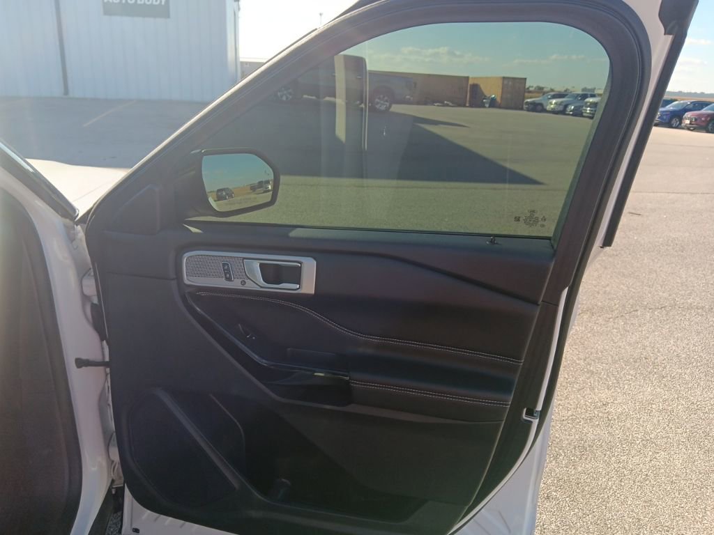Used 2022 Ford Explorer ST w/ Equipment Group 401A image 17