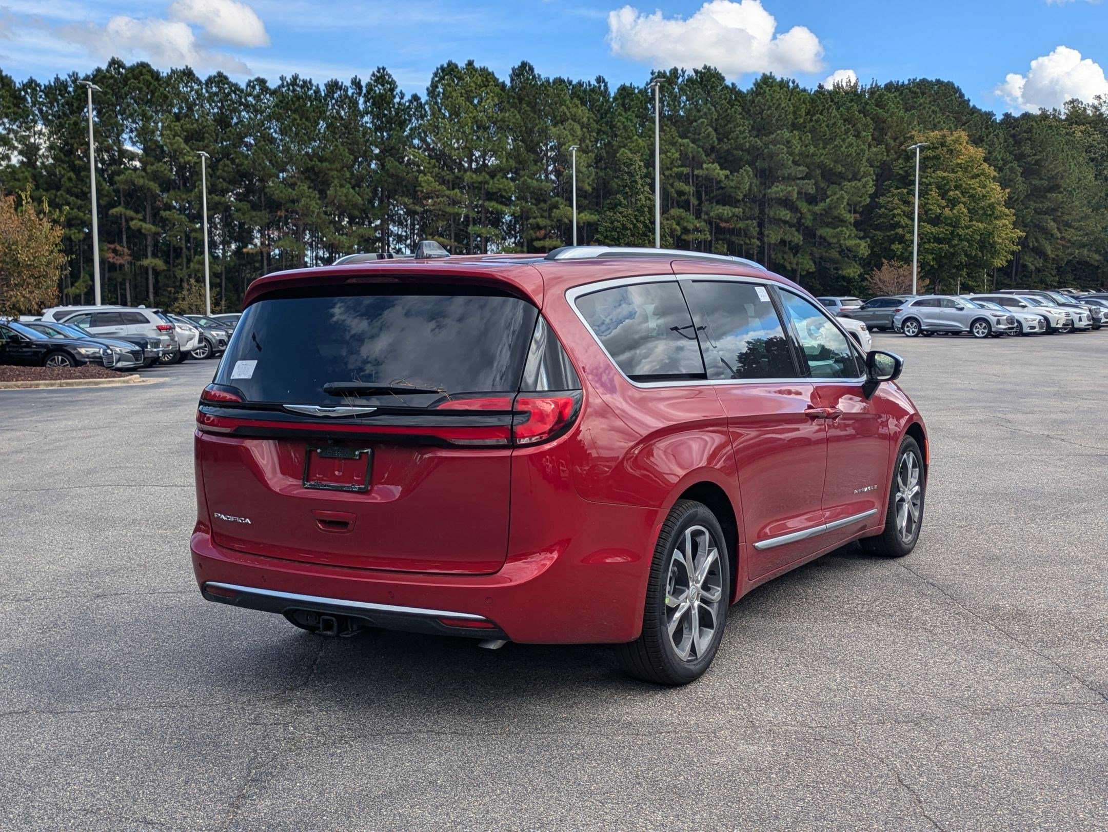 New 2026 Chrysler Pacifica Pinnacle image 5