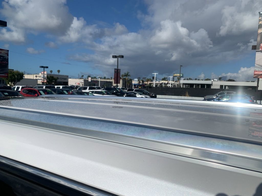 Used 2023 GMC Yukon XL Denali image 12