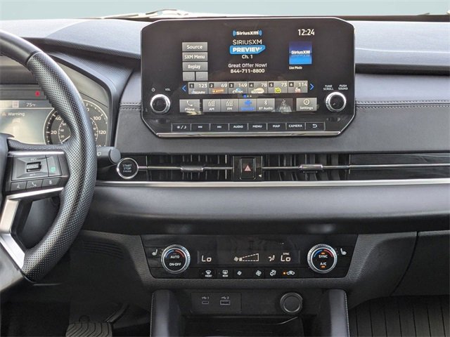 Used 2023 Mitsubishi Outlander SE image 17