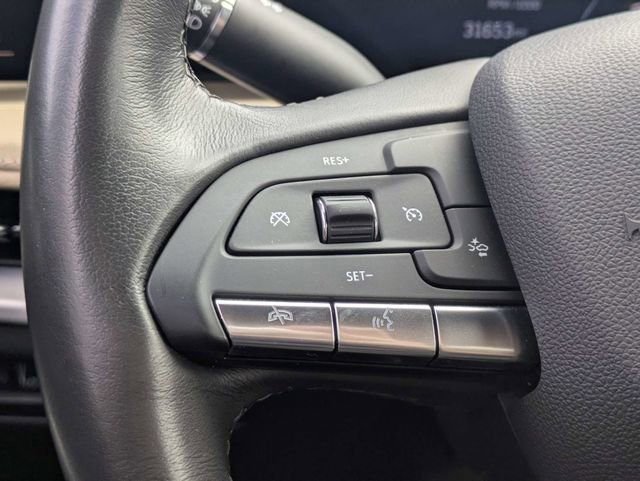 Used 2025 Cadillac XT4 Premium Luxury FWD image 24