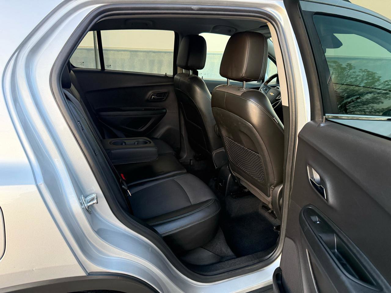 Used 2016 Chevrolet Trax LT w/ LT Convenience Package image 23