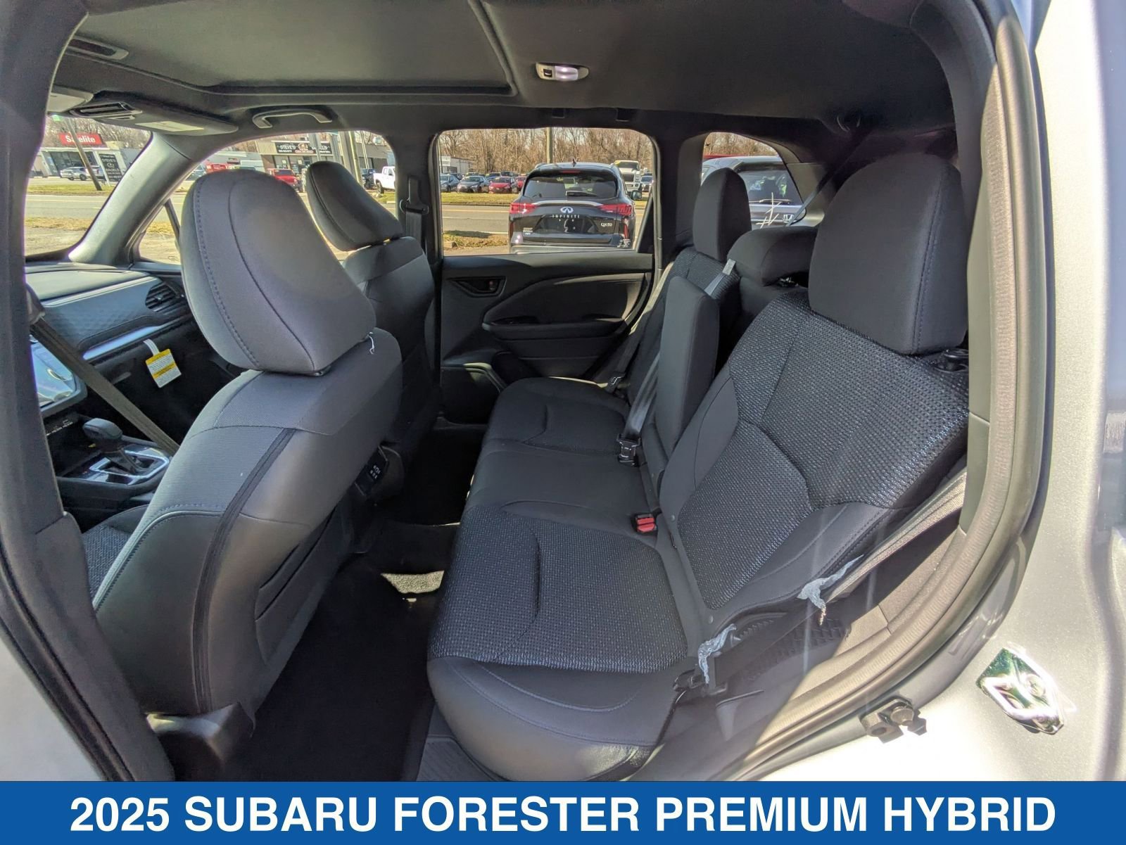 Certified 2025 Subaru Forester Premium AWD/4WD image 30