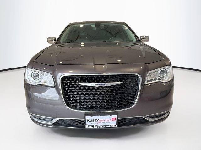 Used 2019 Chrysler 300 Limited image 2