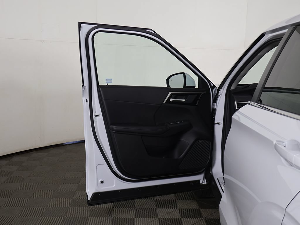 New 2026 Mitsubishi Outlander SE FWD image 21