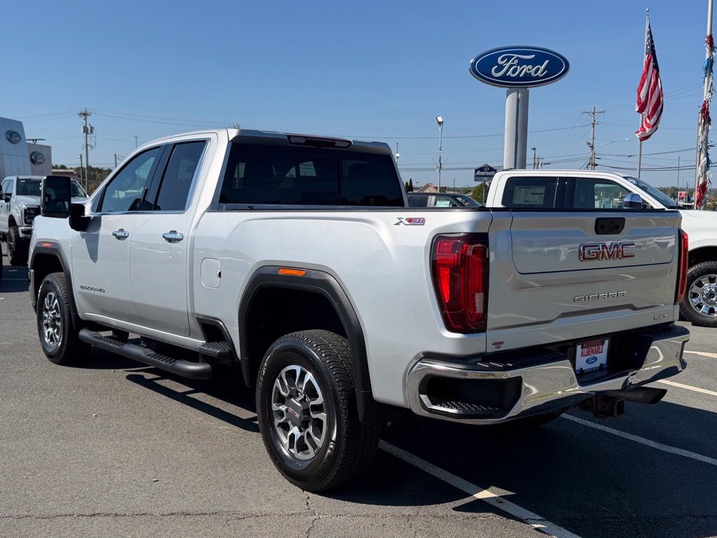 Used 2023 GMC Sierra 2500 SLT w/ SLT Preferred Package AWD/4WD image 6