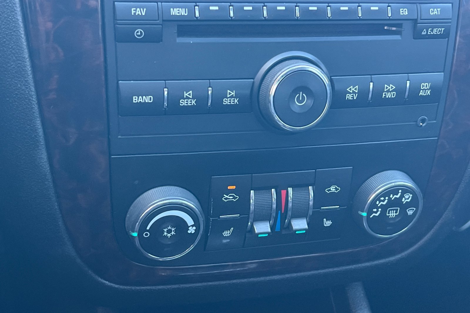 Used 2014 Chevrolet Impala LTZ FWD image 23