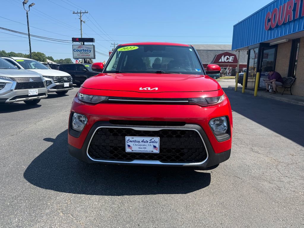 Used 2022 Kia Soul LX w/ Technology Package FWD image 6
