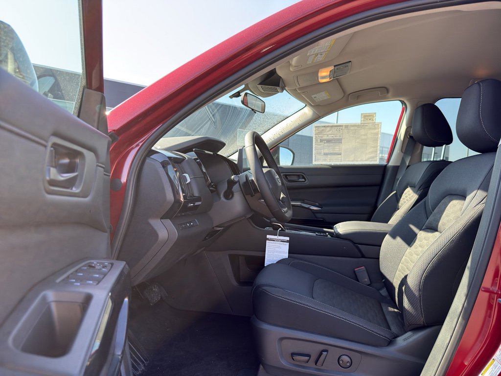 New 2026 Nissan Pathfinder SV image 11