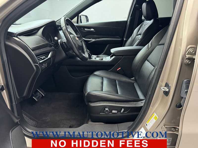 Used 2023 Cadillac XT4 Sport w/ Trailering Package image 13