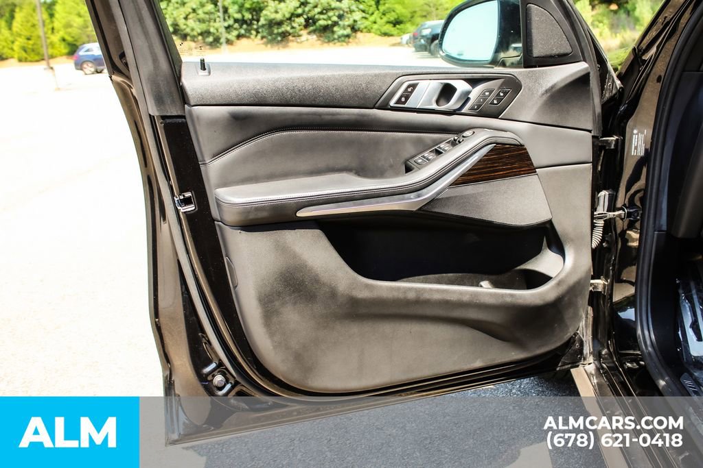 Used 2019 BMW X5 xDrive40i w/ M Sport Package AWD/4WD image 37