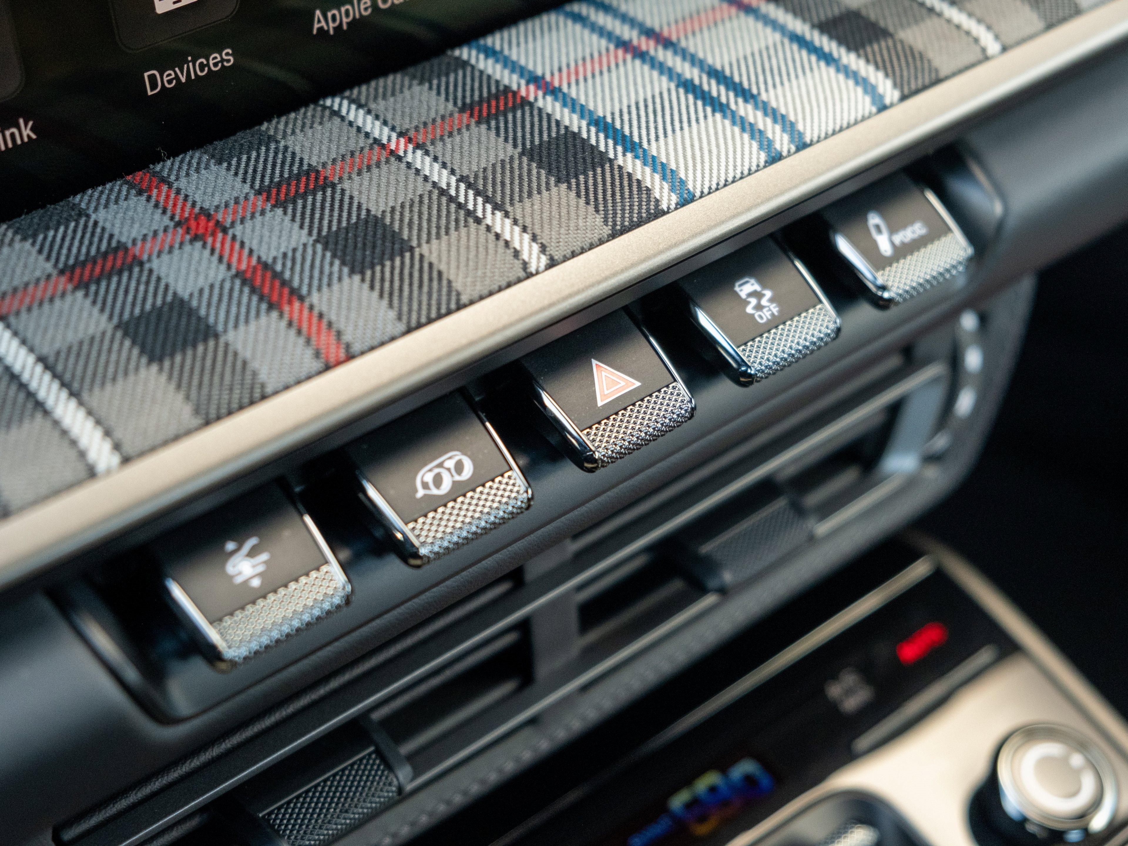 Certified 2025 Porsche 911 Turbo image 36