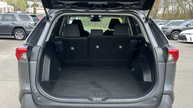 Used 2025 Toyota RAV4 LE AWD/4WD image 25