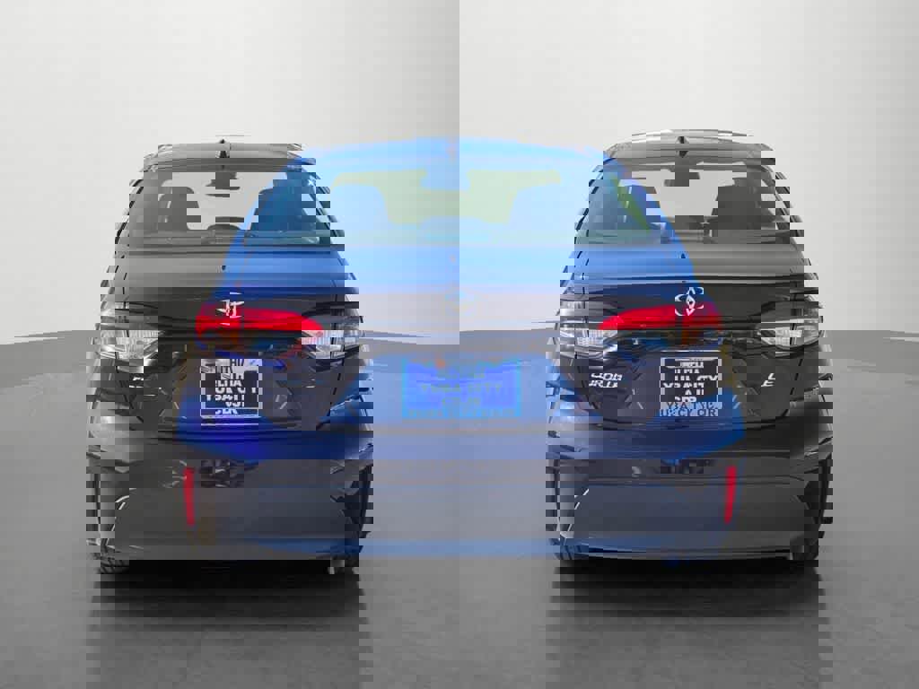 Used 2023 Toyota Corolla LE image 5