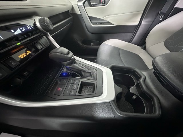 Used 2019 Toyota RAV4 XLE image 30