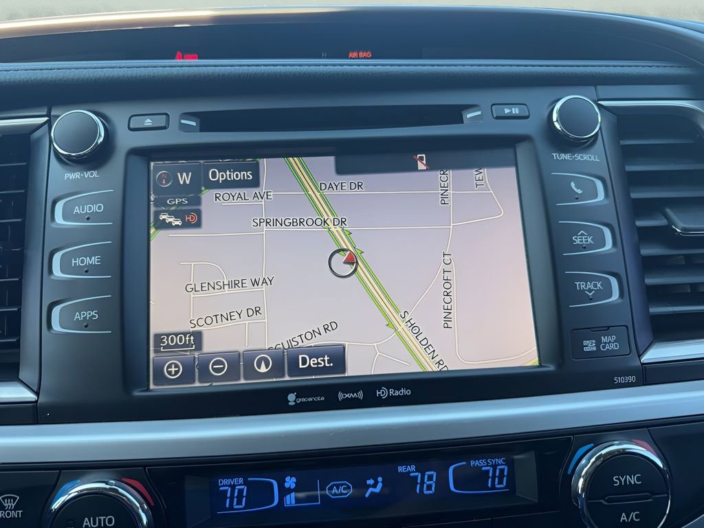 Used 2019 Toyota Highlander XLE FWD image 21