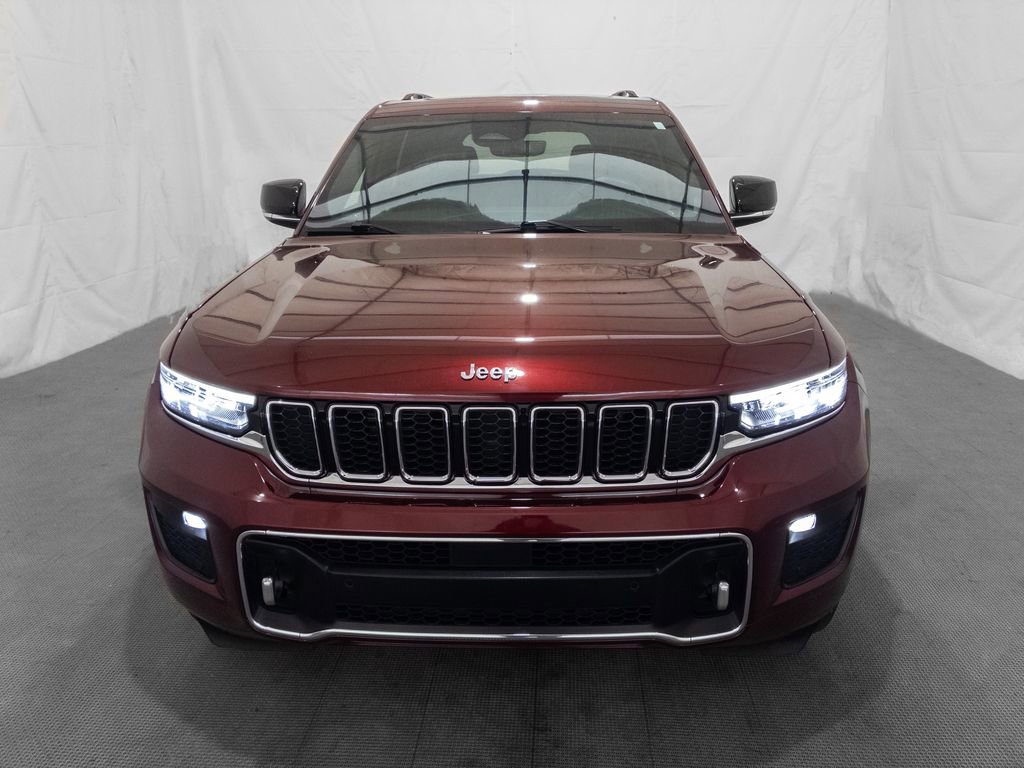 Used 2022 Jeep Grand Cherokee Overland image 2