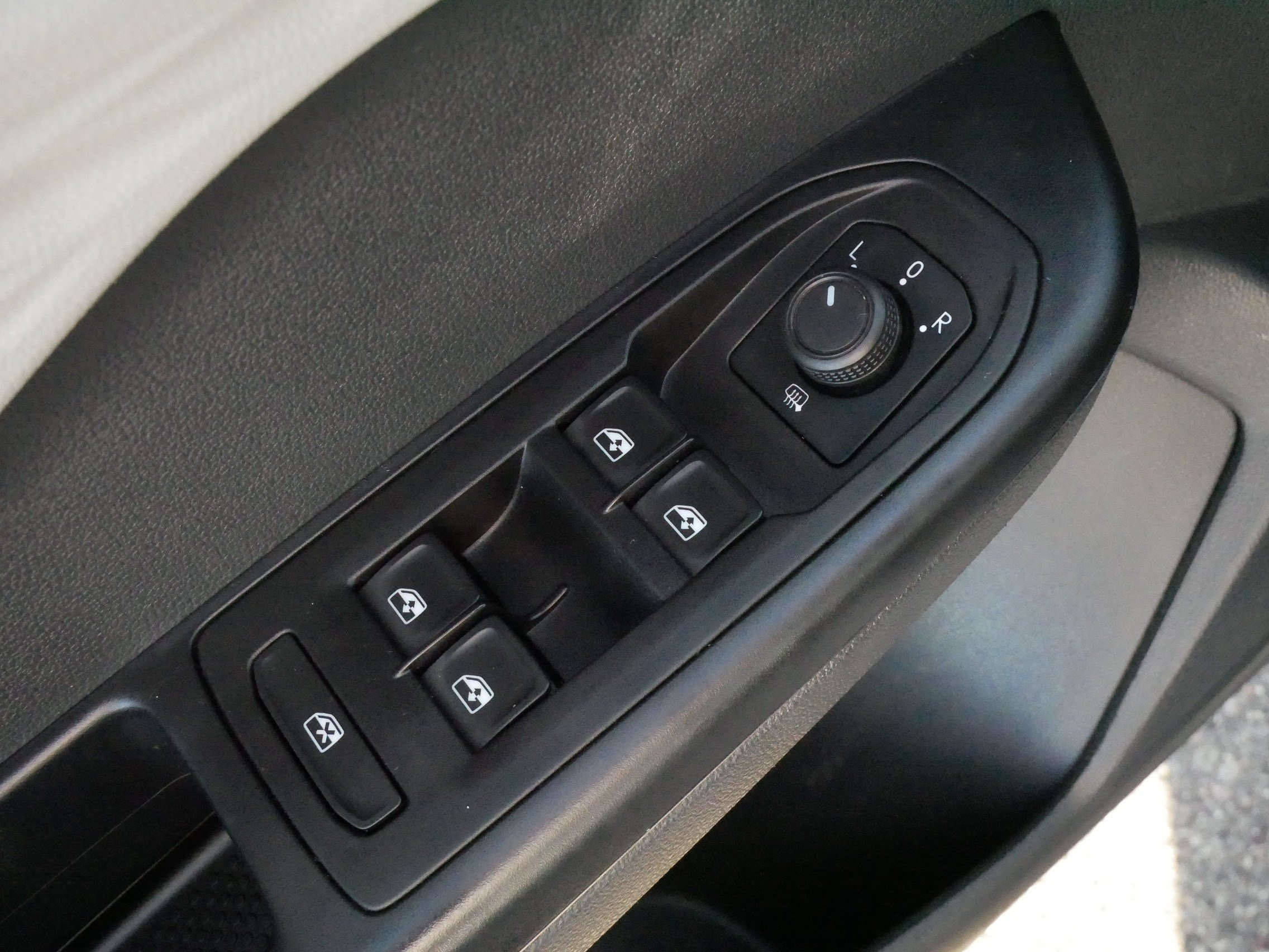 Certified 2023 Volkswagen Taos S AWD/4WD image 19