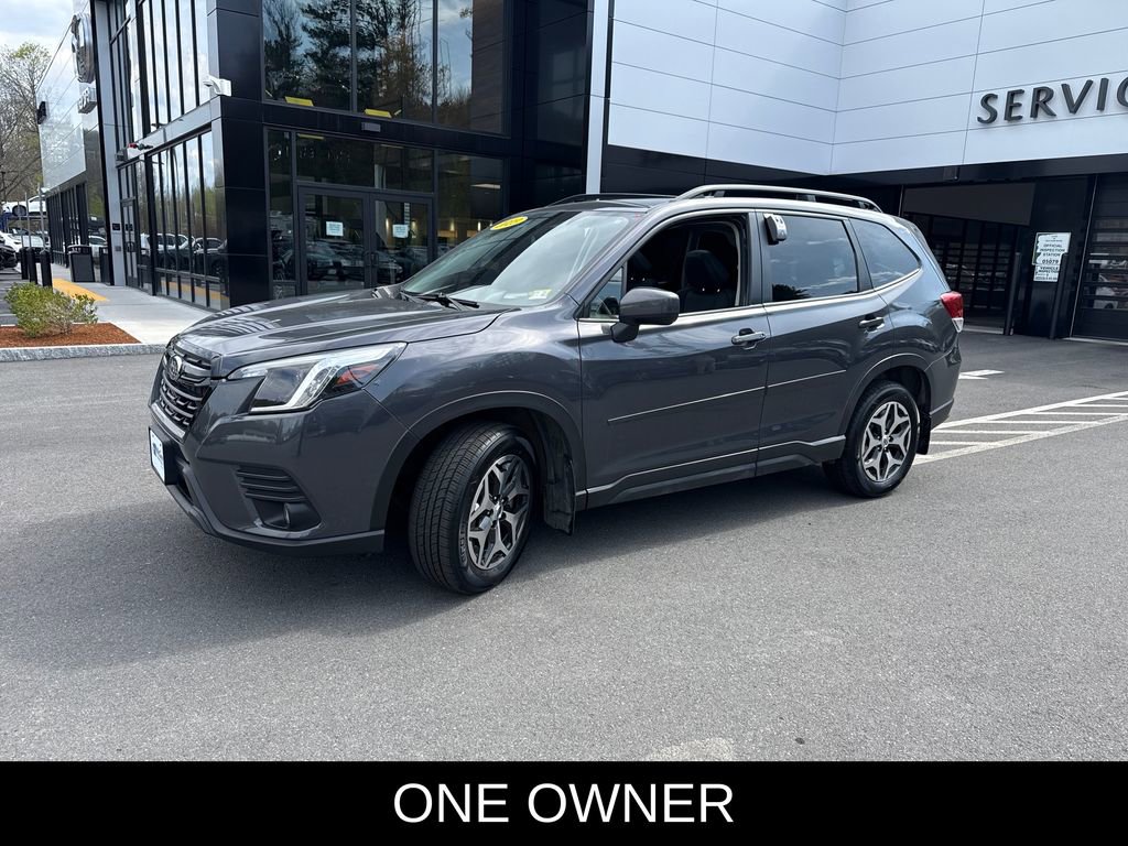 Used 2023 Subaru Forester Premium AWD/4WD image 1