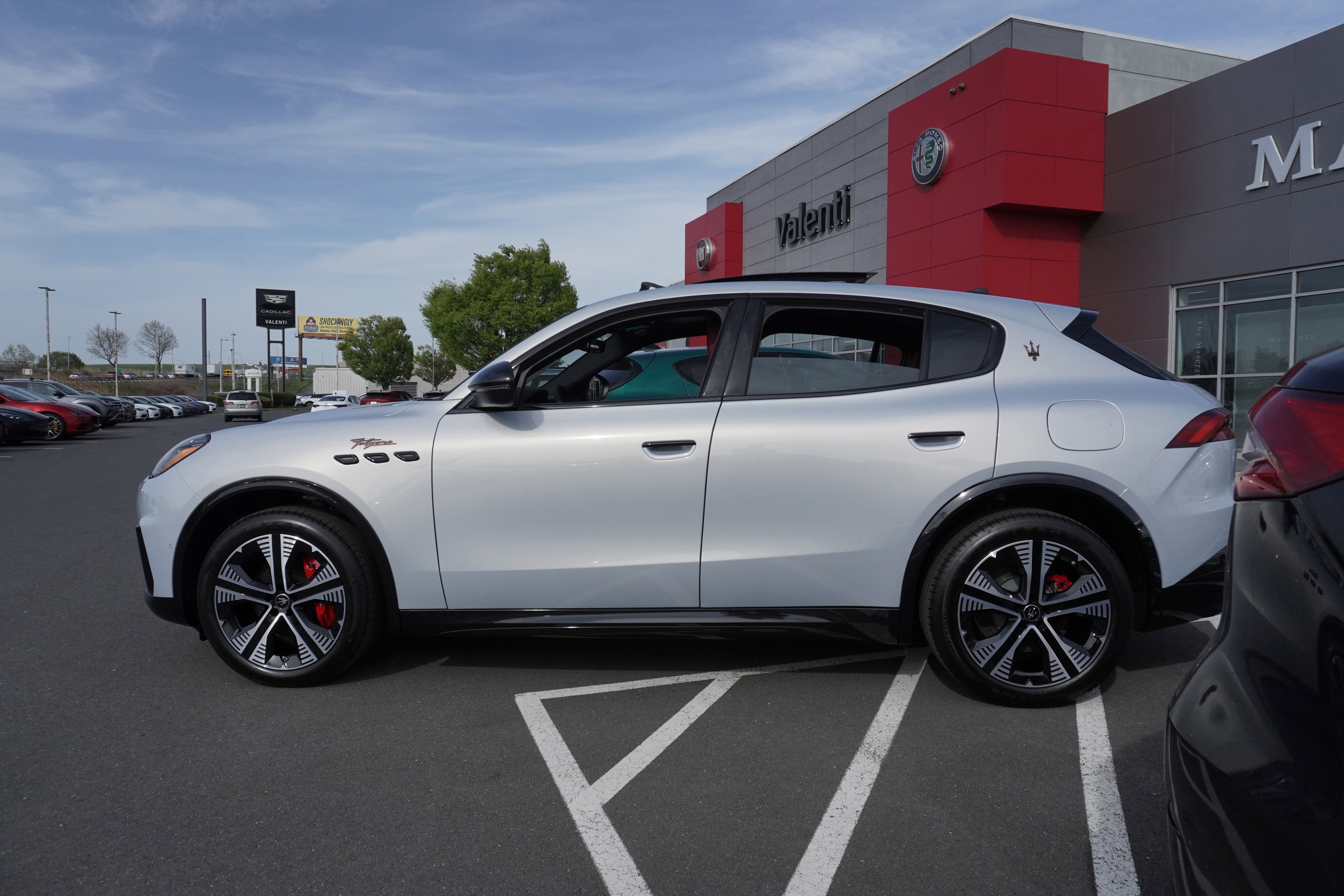 New 2025 Maserati Grecale Folgore image 6