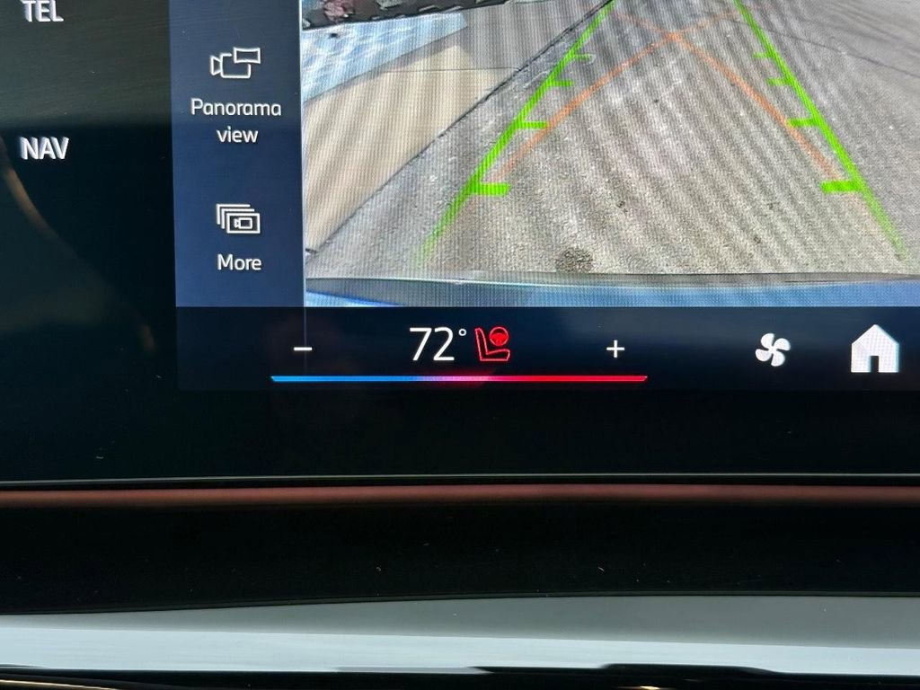 Used 2024 BMW X1 xDrive28i w/ Technology Package image 19