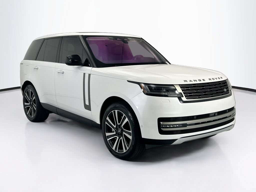 Used 2023 Land Rover Range Rover SE AWD/4WD image 3