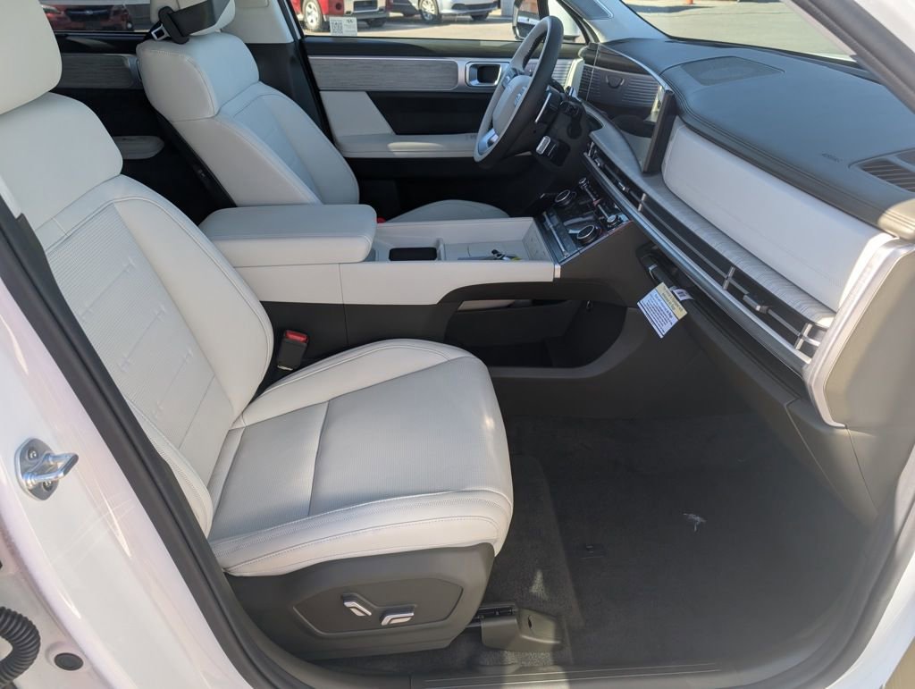 New 2025 Hyundai Santa Fe Calligraphy image 16