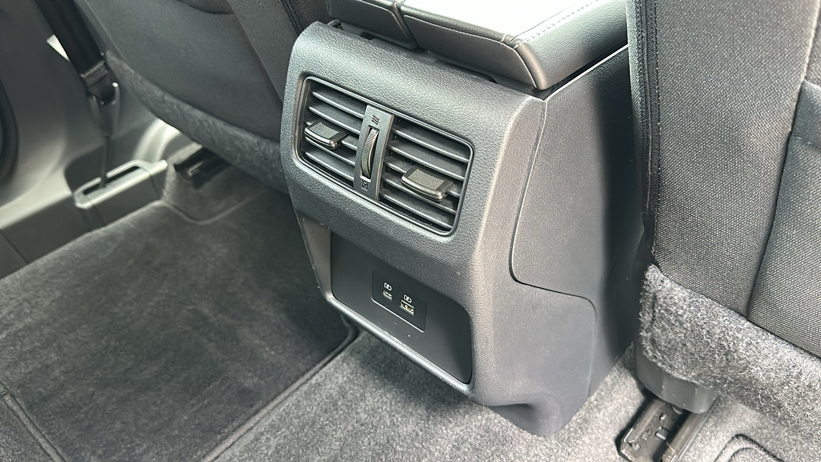 Certified 2022 Nissan Rogue SV AWD/4WD image 24