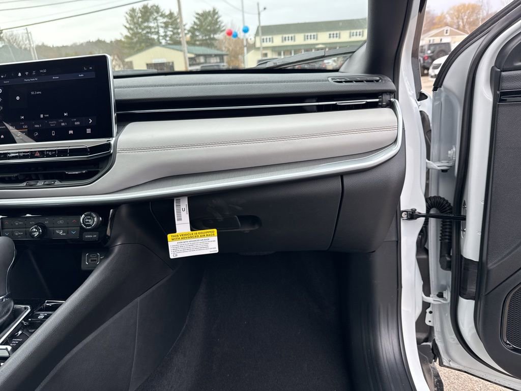 New 2026 Jeep Compass Limited image 28